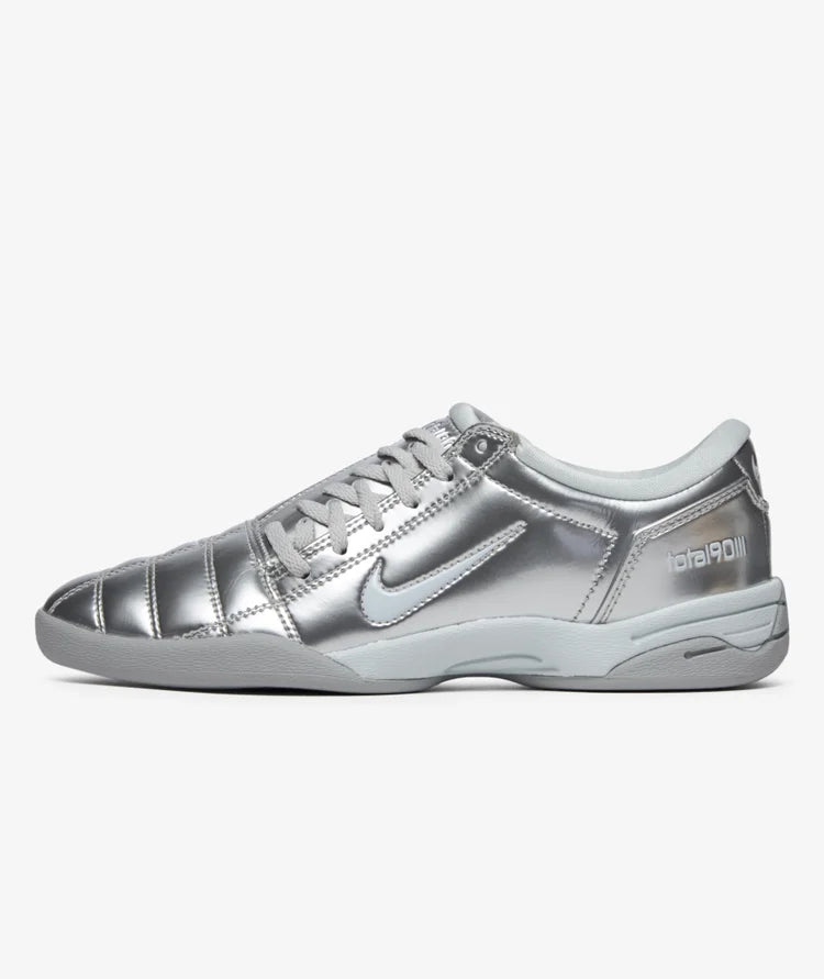 Nike Total 90 - Metallic Platinum