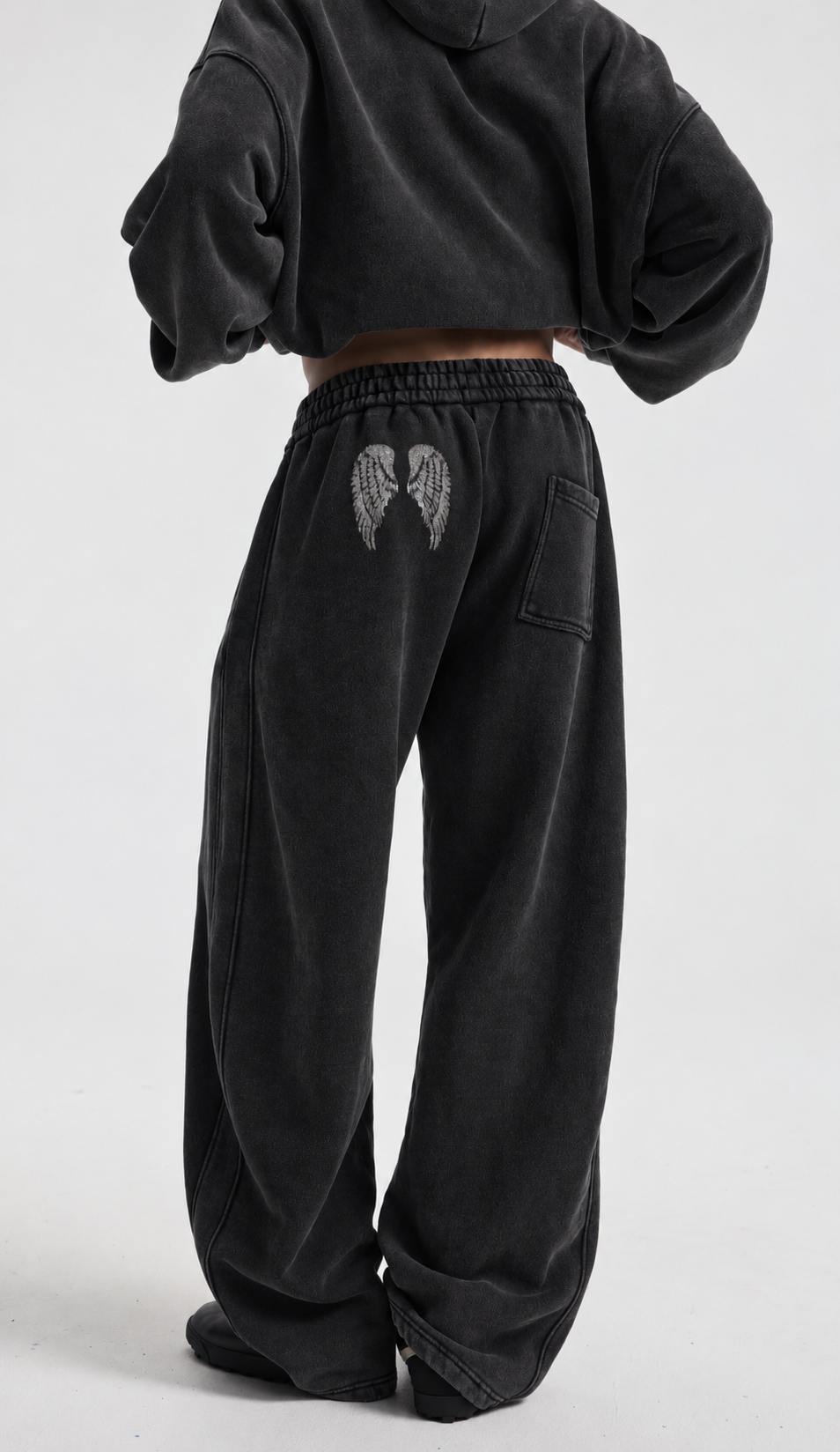 Wings washed black pants