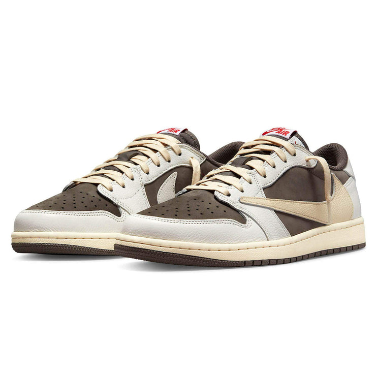 Travis Scott x Air Jordan 1 Low OG &