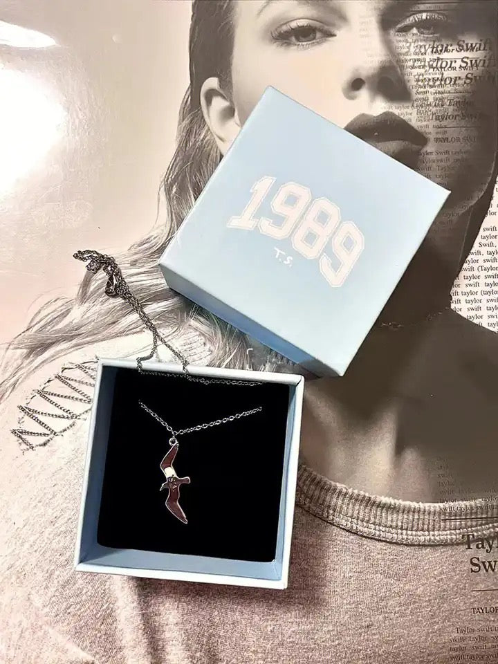 Taylor swift necklace