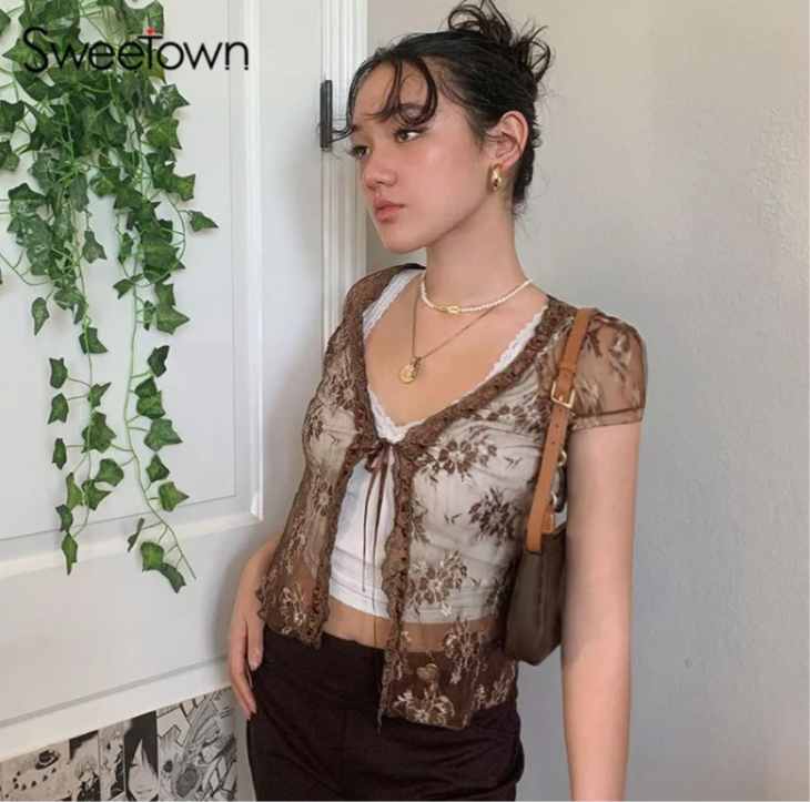 Vintage Y2K Lace Crop Top Short Sleeve